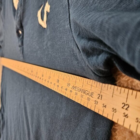 True Religion Shirt Henley Collar Embroidered Logo Short Sleeve Blue T-Shirt - Picture 3 of 10